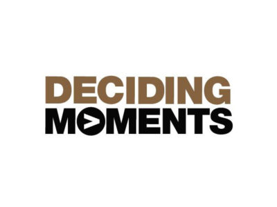 Deciding moments logo